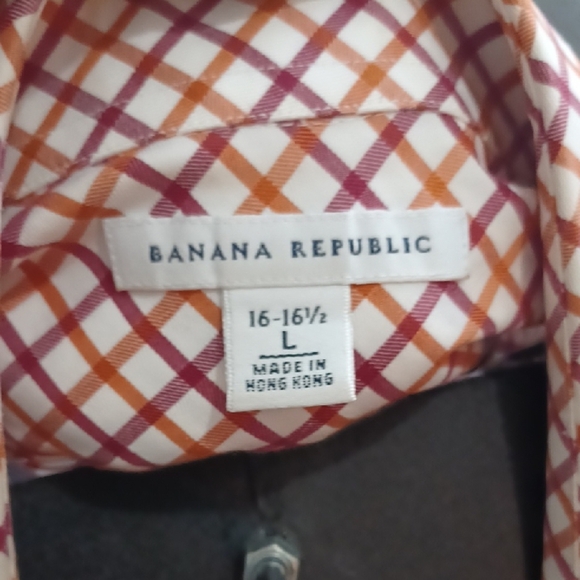 BANANA REPUBLIC High Collar, Button-Down Shirt - Orange and Maroon Pattern - Picture 4 of 9